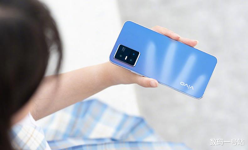 大屏|vivo S10系列配置参数盘点，对比S9有哪些不同？升级还是挤牙膏？