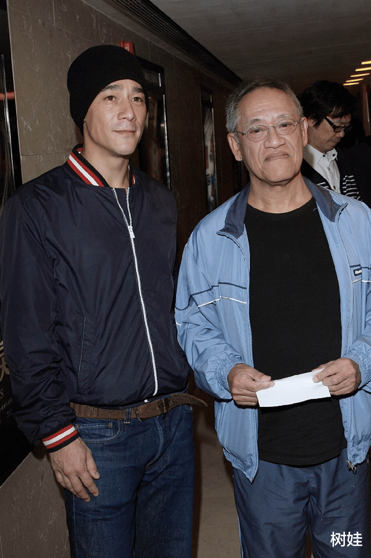 吴嘉龙|吴耀汉儿子淡出幕前两年罕露脸，头发花白很沧桑，暂无工作吃老本