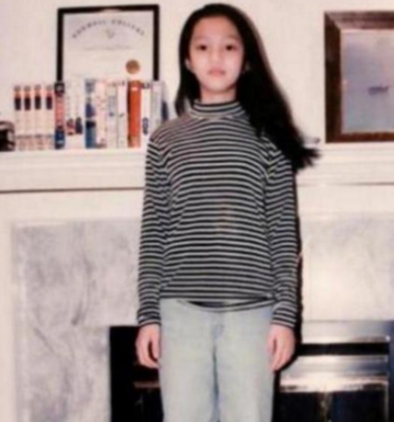 岳云鹏|一起来看看明星们的童年照，我只认出了刘亦菲，全认出的算你牛！