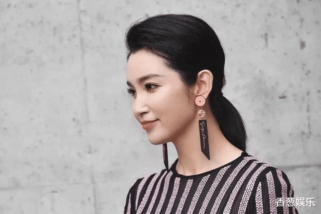 京剧|女人不狠地位不稳！这6位敢对自己“下狠手”的女星，难怪会红