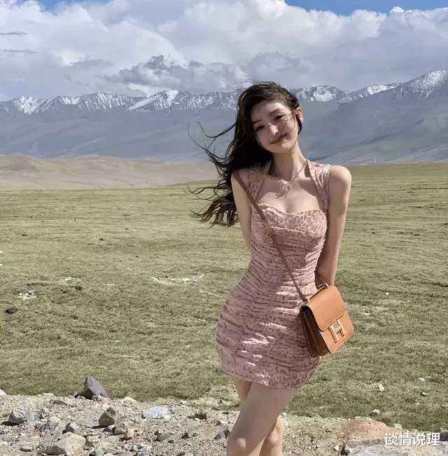 谈情说理|网红身体健康出门却要坐轮椅让男友伺候:现在有多作以后就有多惨