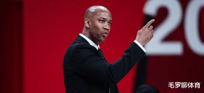 北控男篮|马布里痛批北控4点！豪华神阵无缘季后赛？一度输40分失去底线