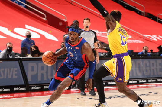 活塞隊|狂砍42+11+6！湖人三巨頭齊爆發(fā)，詹眉率隊逆轉(zhuǎn)領(lǐng)先9分，格蘭特13分