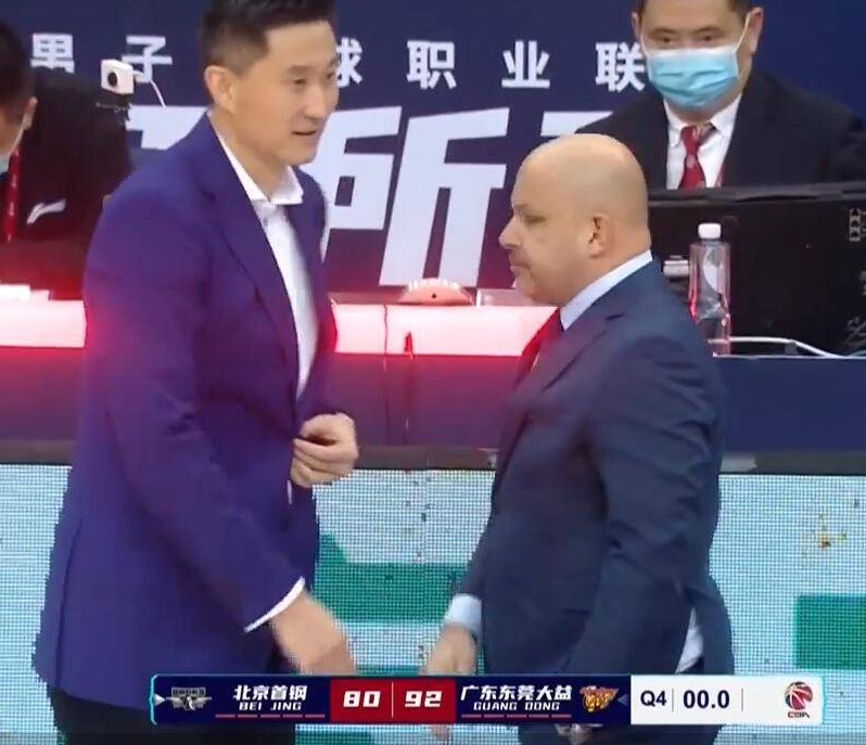 广东男篮|让人搞不懂！CBA联赛20多年了，我们为什么还破不了全场紧逼！