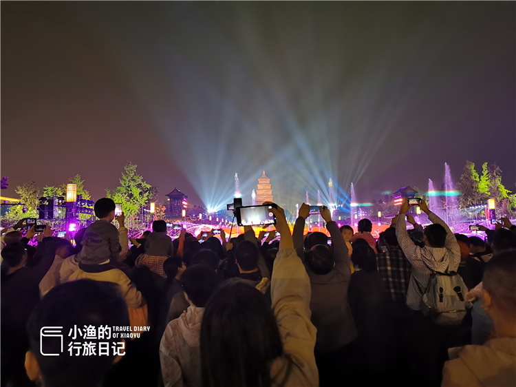 大唐不夜城 史上最火五一假期？西安2景区上榜国内最热，大唐不夜城没上榜