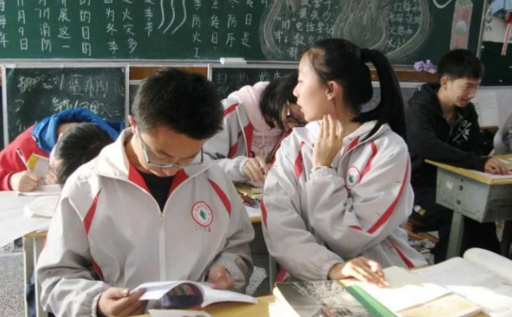 招聘|取消“中考分流”呼声日益高涨，职业高中被抵制，教育部回应来了