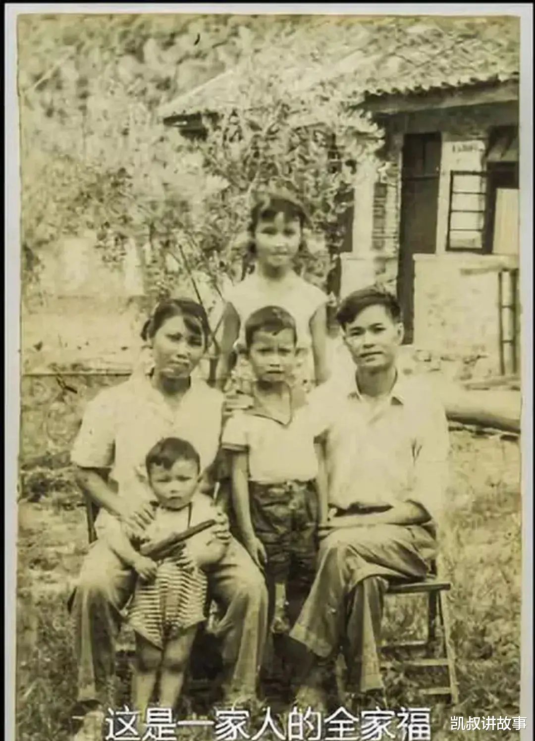 凯叔讲故事|95后男孩把农村奶奶拍成“国际超模”，央媒点赞：太硬核了！