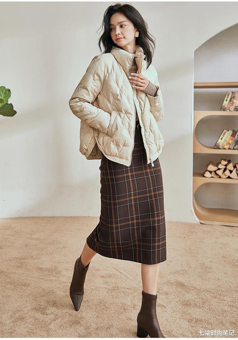 七柒时尚笔记 深秋气质通勤穿搭，简约、优雅、知性，正式感和时尚感并存