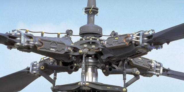 于时为伴 珠穆朗玛峰才8848米，怎么没人坐能飞万米高空的直升机登顶珠峰？