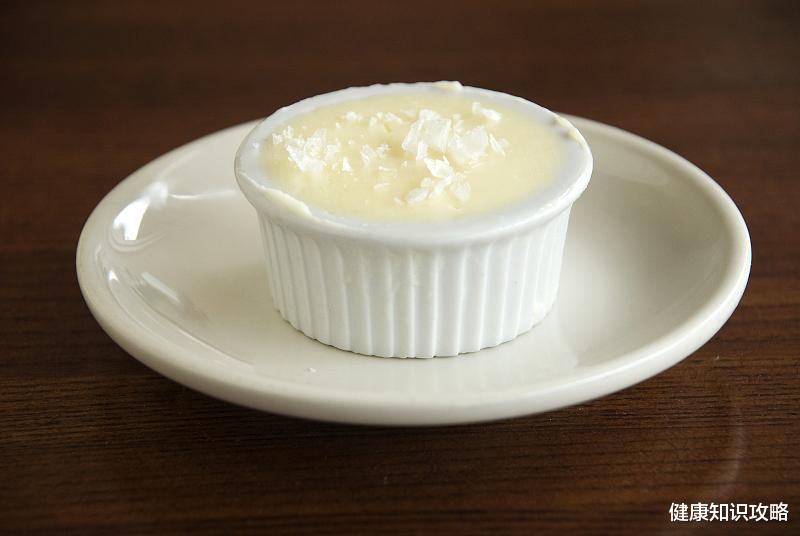 尿酸|高尿酸人群请记住：多吃2黄，少吃2白，痛风或能悄悄远离你