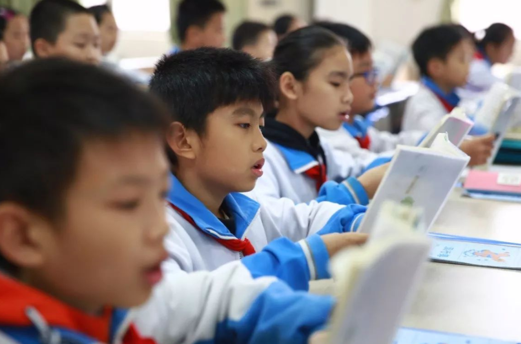 Ainee妈咪|“大语文”时代要来临了？家长表示赞同，学生却直摇头