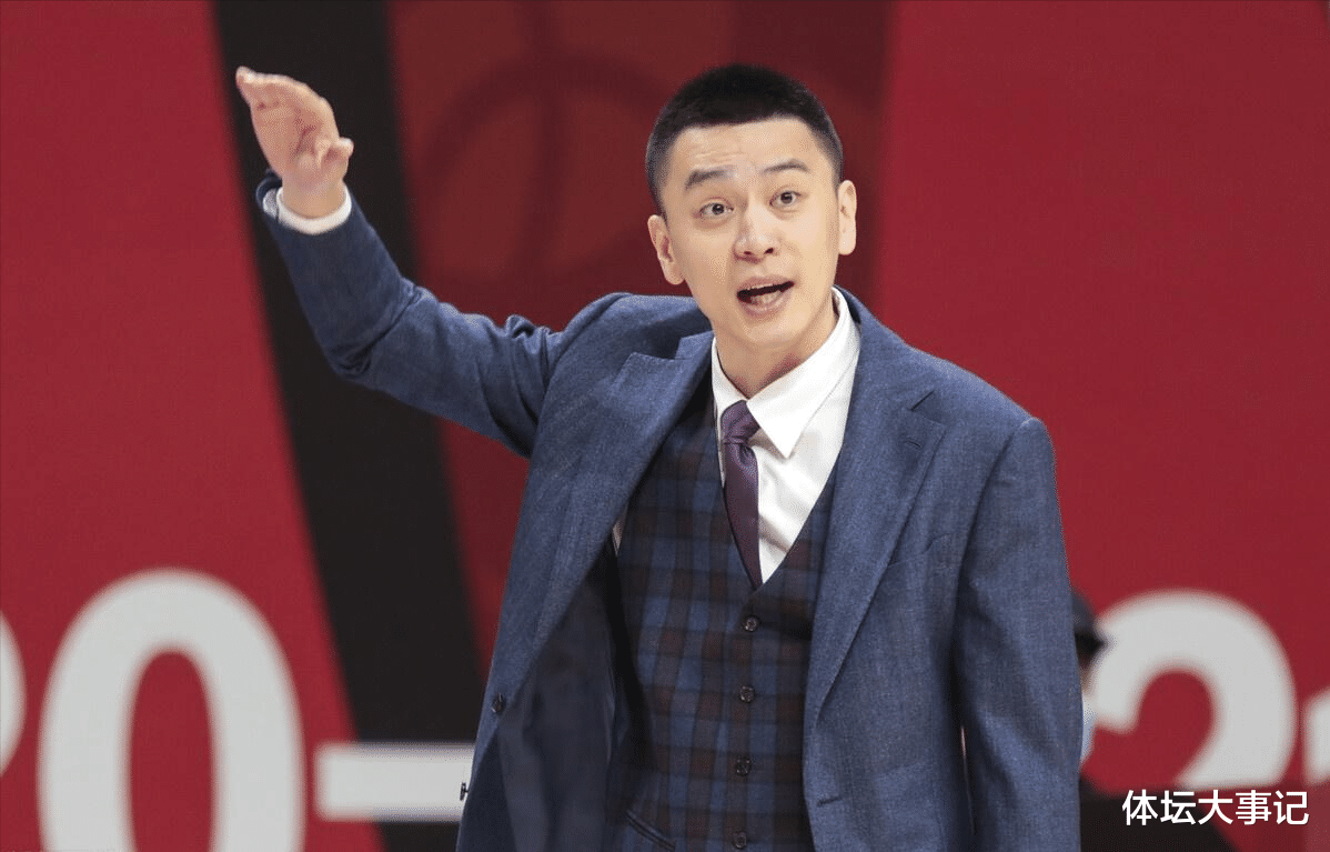 辽宁男篮|辽篮后卫运气好，竞争对手一走一伤，场均5.1分，杨鸣必须用他