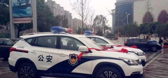 中國警車為啥有的噴印“警察”，有的噴印“公安”？有何區別？-圖6