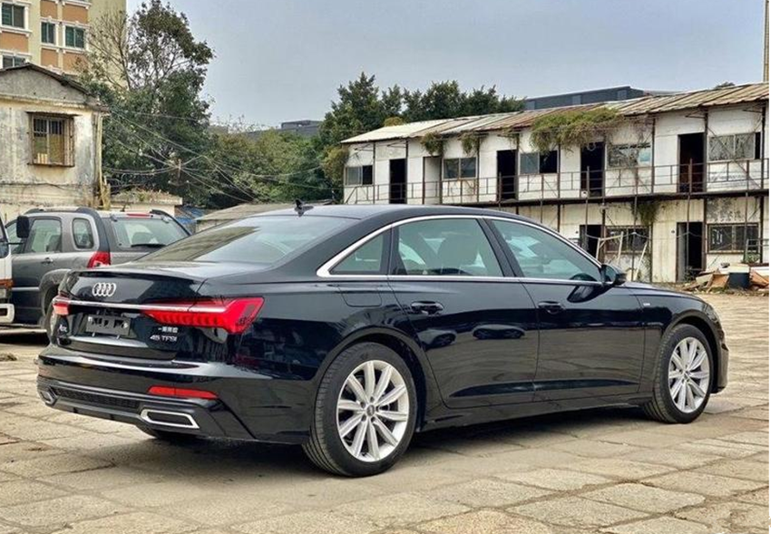 奥迪A6L|再降9.81万！这才是30岁成功男人座驾，30天卖了15968辆