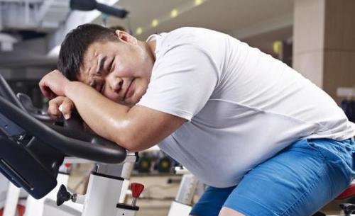 穿衣搭配|“脂肪杀手”波比跳，坚持跳一个月，肚子小了，腿也细了