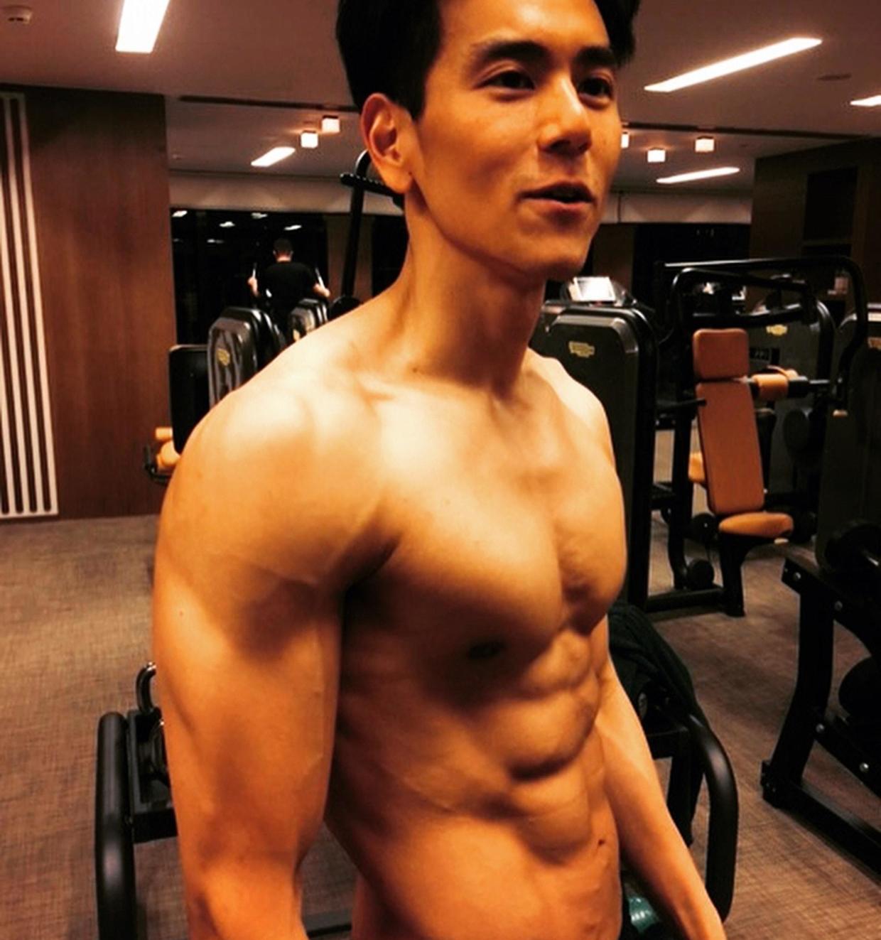 彭于晏|彭于晏传出柜恋上师弟唐禹哲，本尊深夜霸气回应