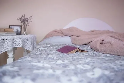 济南朗阁外语培训中心|“leave room”可不是让你“离开房间”