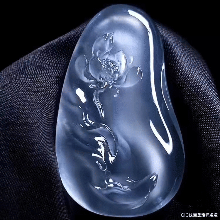 GIC珠宝鉴定师媛媛 将鱼之美在首饰上完美演绎，宝诗龙仙气缭绕，国风首饰意境优美！