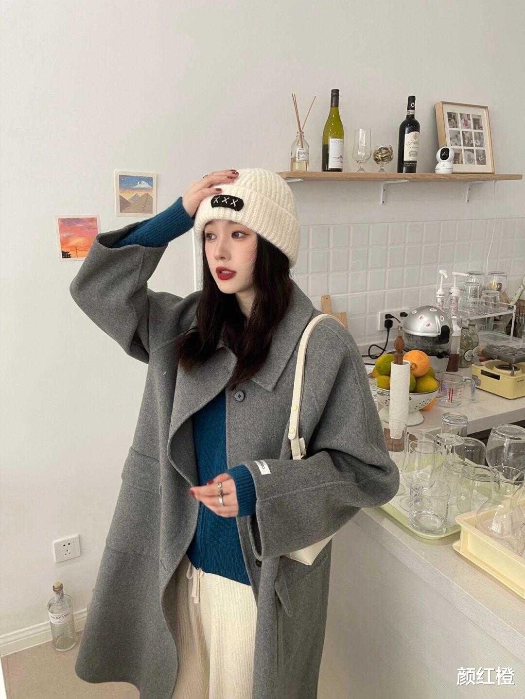 颜红橙 高级灰如何穿搭更显高级，这几款大衣别错过了，洋气精致又显气质