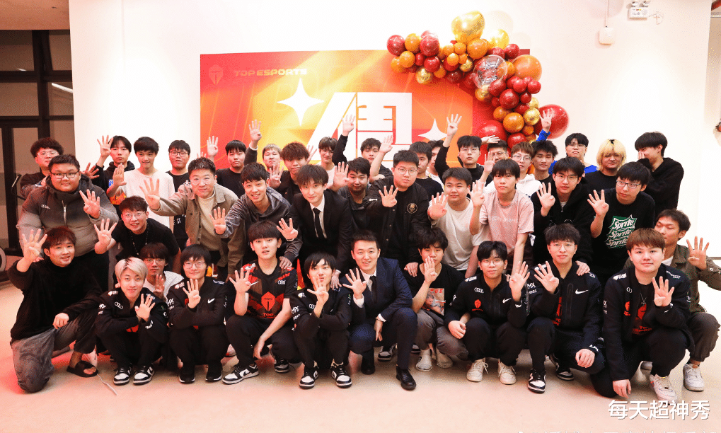 tes战队|Jackeylove德杯专访上架，不只为369解围，还向Uzi下战书