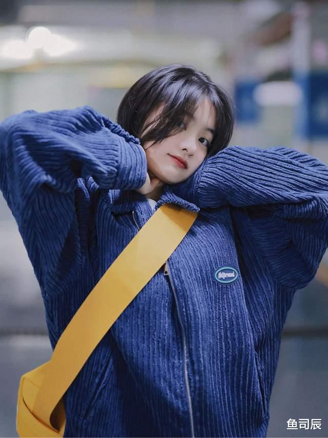 鱼司辰|早秋想要穿出甜美少女风,这几件外套一定少不了!想不时髦都难