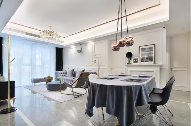 115㎡美式轻奢住宅，沉稳华丽大气，还有这么大的衣帽间