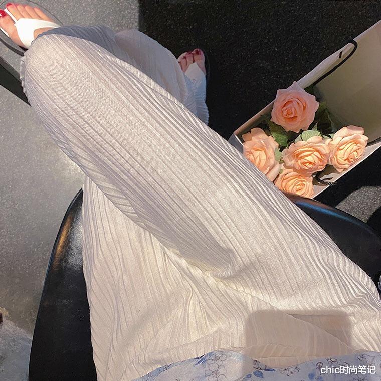 chic时尚笔记|夏季又可以遮肉，防晒又能穿出气质，非奶奶裤莫属