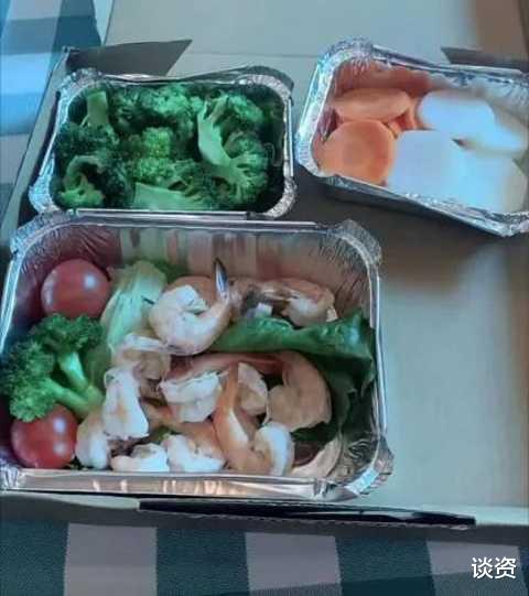 尹正|一百多万人天天围观尹正吃饭