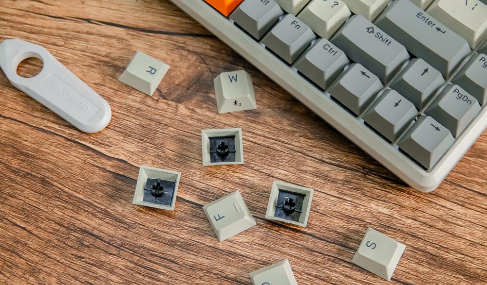 CES|闪回80s电玩时代，致敬怀旧经典，杜伽FUSION三模机械键盘初体验