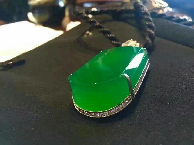 翡翠|翡翠到底应不应该按克卖?