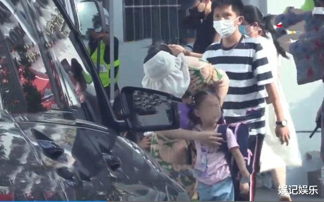 二胎|谢娜官宣二胎生女，透露跳跳俏俏对妹妹的态度，维嘉：实话实说了