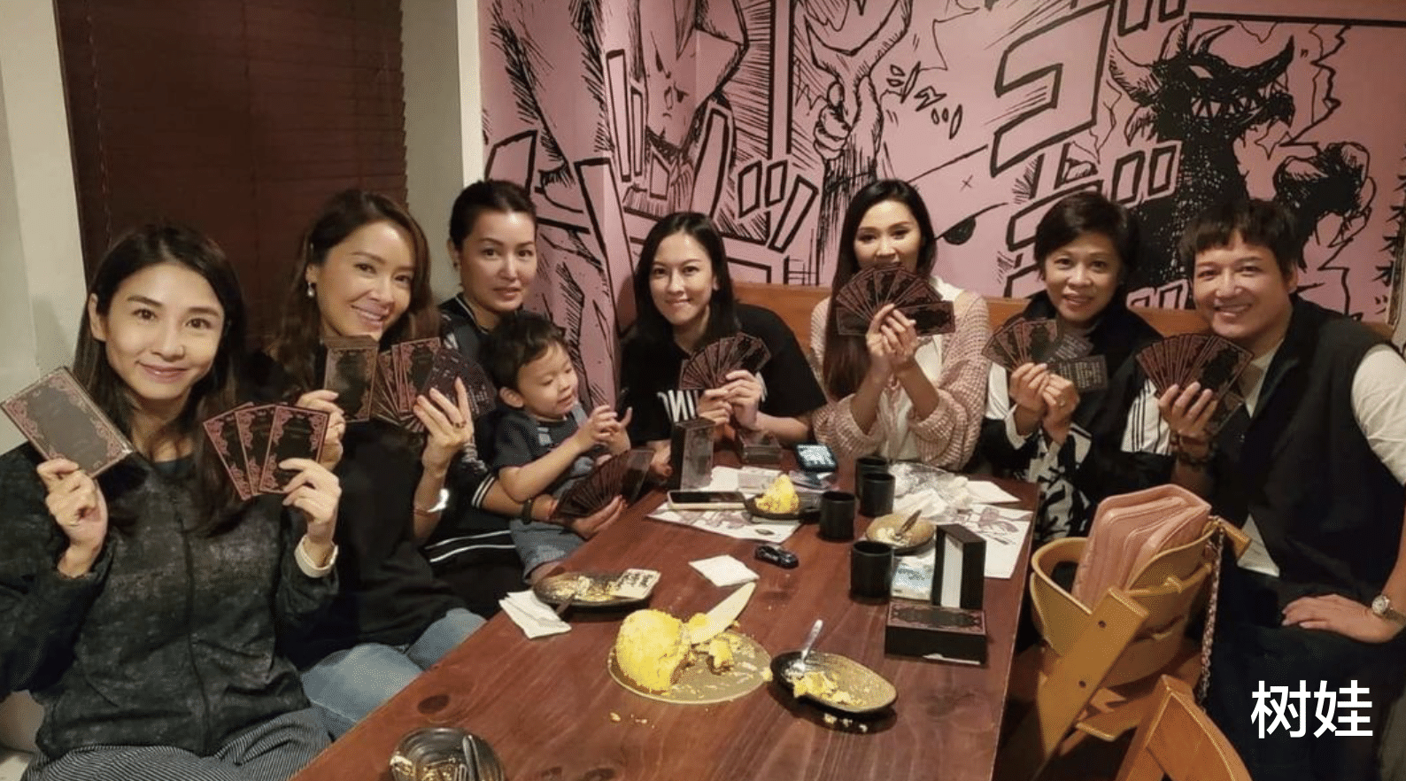 江芷妮|44岁前TVB艺人江芷妮复出当嘉宾，才生下二胎，退圈14年转型经商