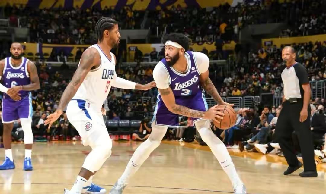 快船隊(duì)|本賽季最難的球隊(duì)是快船，最難的教練是泰倫盧，快船在下一盤(pán)大棋