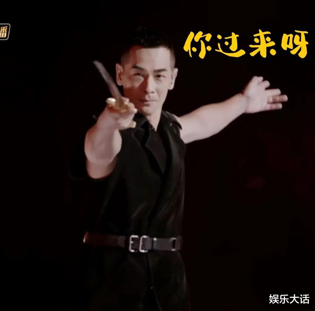 张淇|上了年纪也不油腻的“披哥”，只服这6位，颜值身材完全不输港星