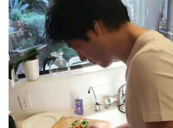 立法会|王歌手的错在于未遵守对婚姻的承诺，最后的代价是事业和一切