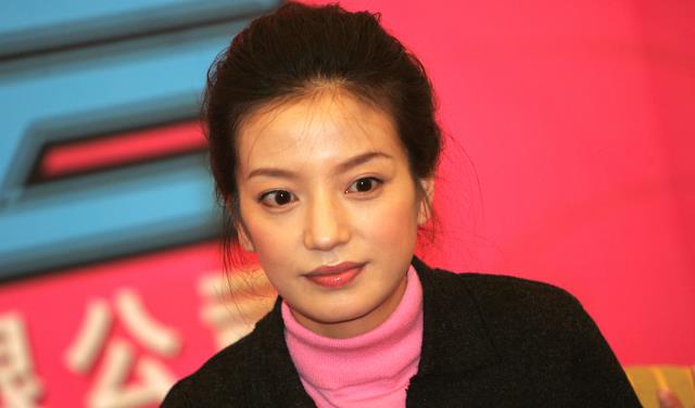 赵薇|起底赵薇“凉凉”始末：关于她的事，一件比一件大