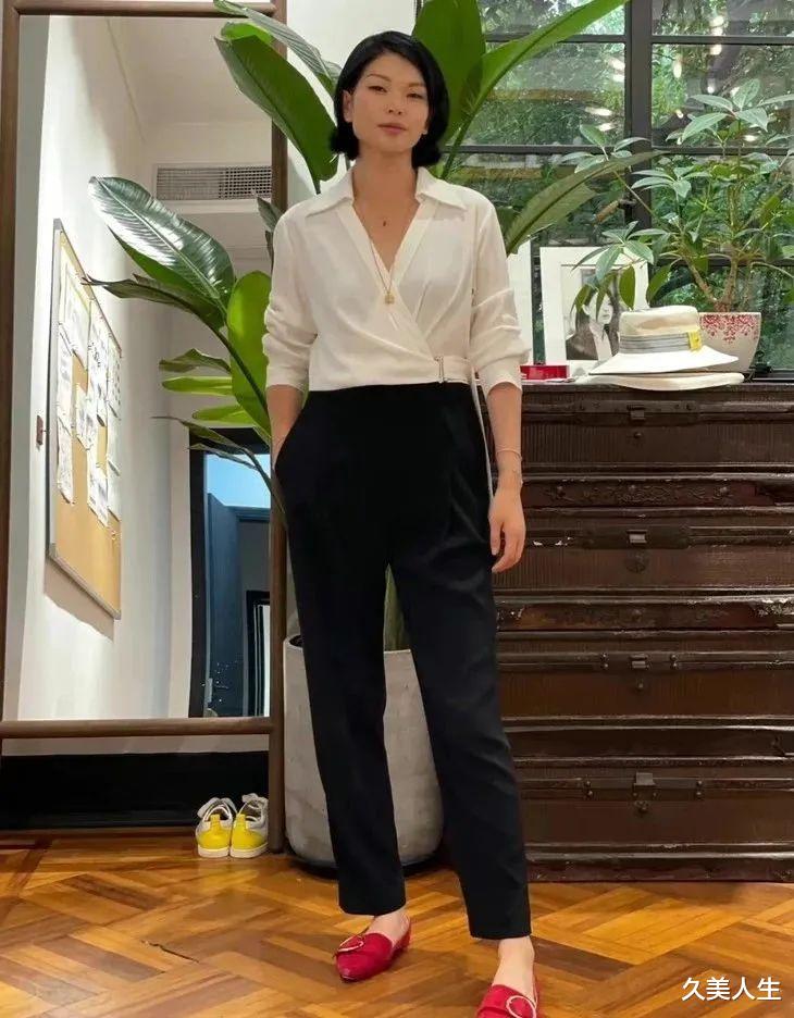 久美人生|初代超模吕燕的ootd，不比职场剧耐看？