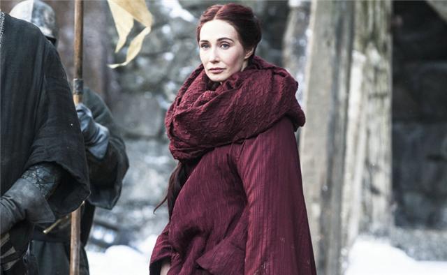 权力的游戏|应该如何评价《权力的游戏》中，龙妈这个人？