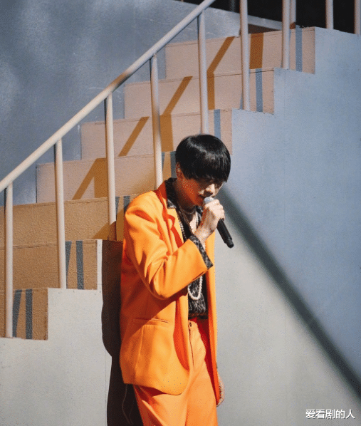 金润吉|闪光的乐队：朱星杰、金润吉惊艳，杨坤、杨丞琳《萱草花》破防