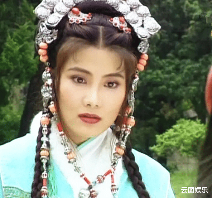 宋祖儿|52岁杨丽菁自曝在医院被殴打辱骂！路人袖手旁观，连保安也无视