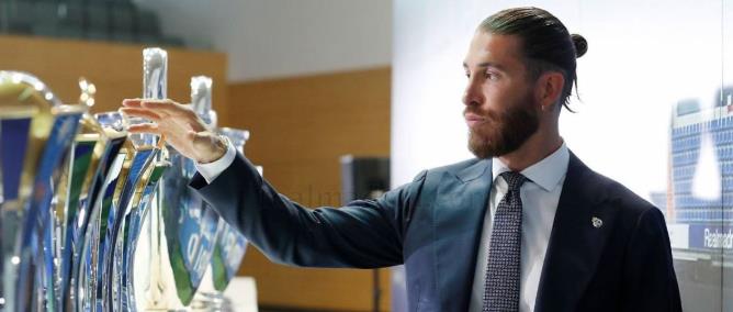 小超侃事|下午4点！大巴黎遭遇重创，球迷开始质疑纳赛尔：签下他堪称败笔