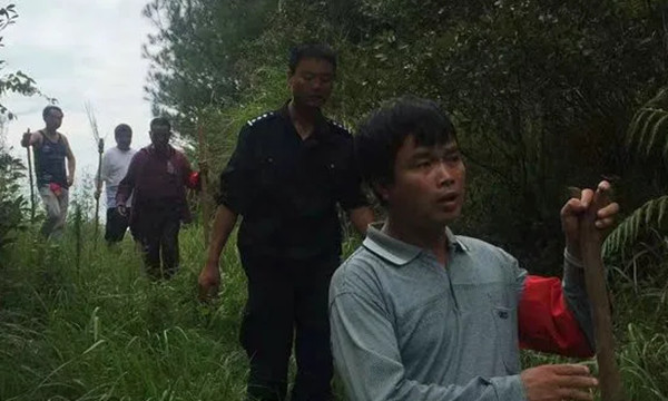 徐浩 缙云县团伙劫车绑架杀人案,主犯逃走跌落山林半年成白骨