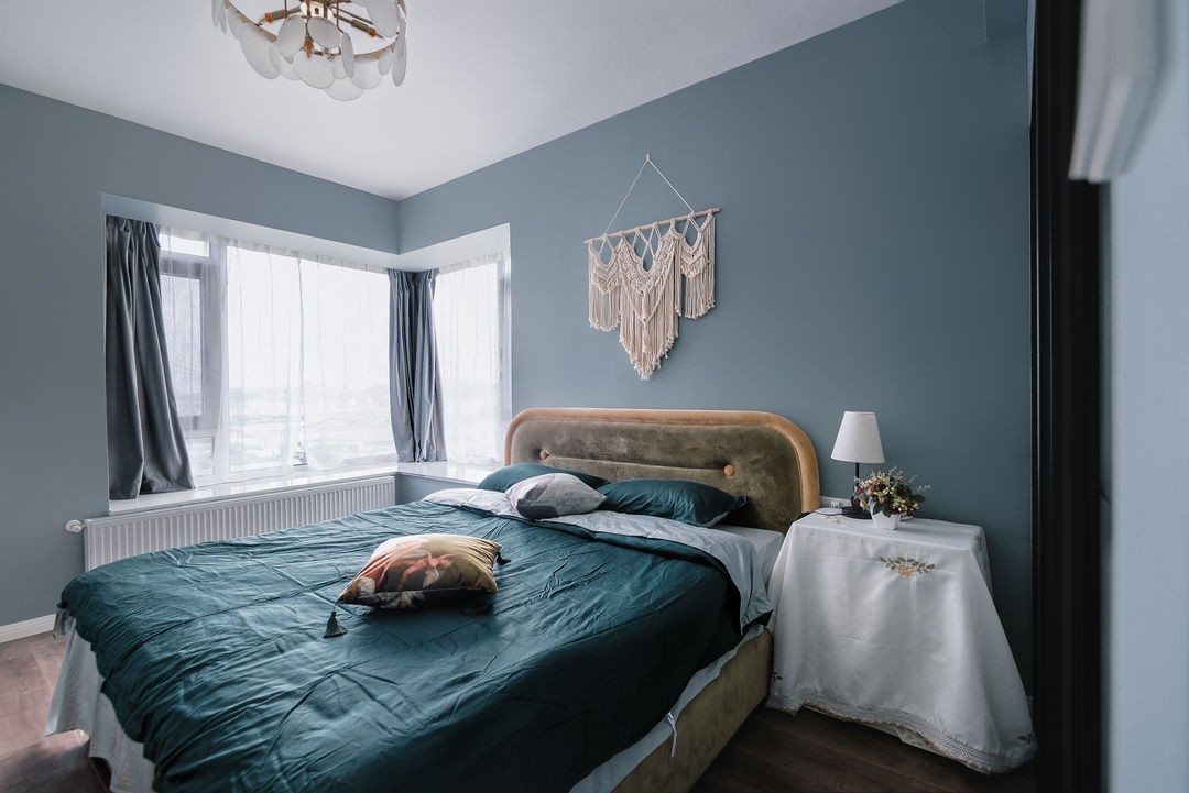 |用色彩打造的复古美宅，让人耳目一新，非常适合新婚小夫妻