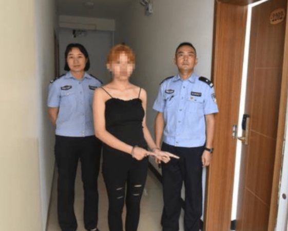  男子为挣快钱出卖24岁娇妻，敲诈30万后仍不收手，网友：太贪心