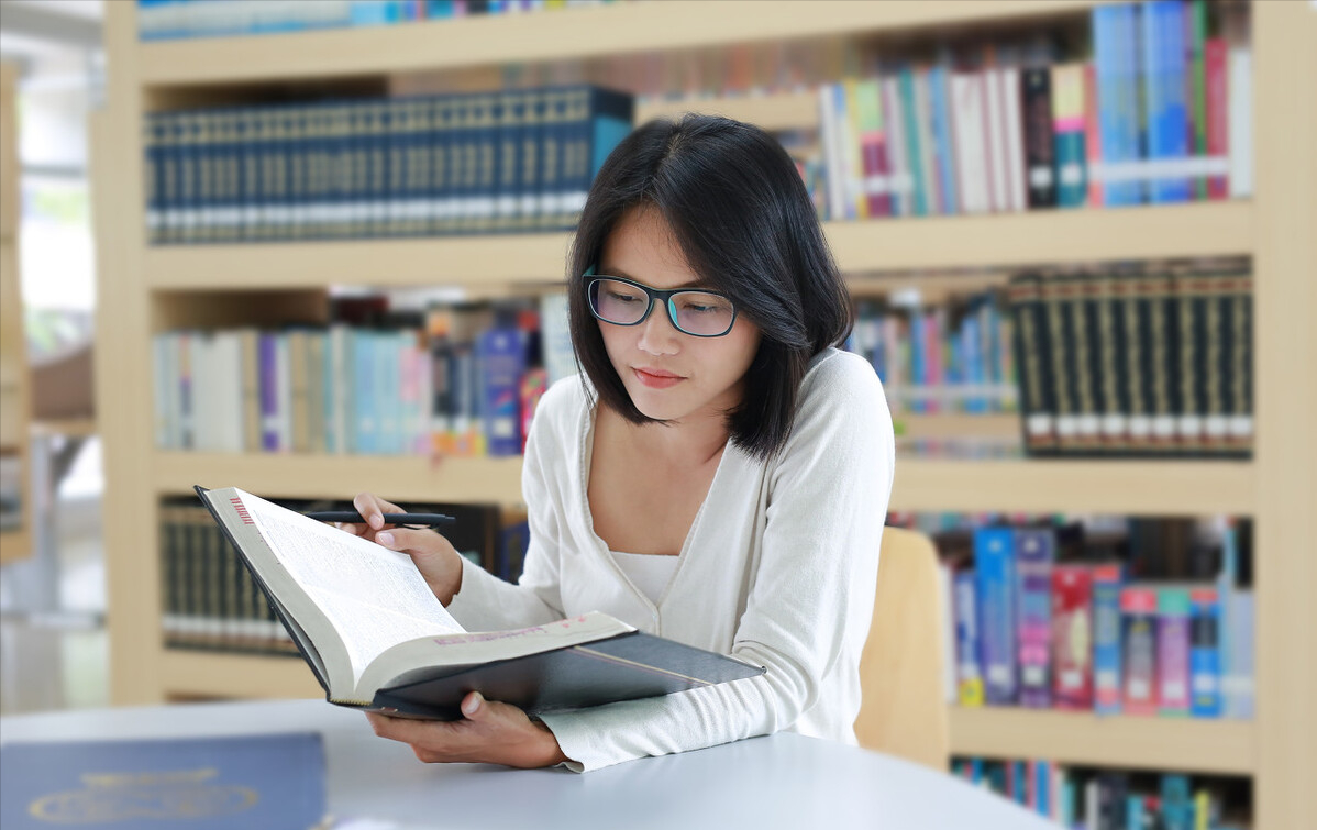 律师|男生不愿娶的女生职业排行，榜首实至名归，月薪上万也不占优势