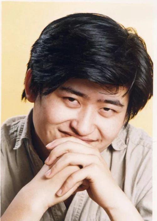 刘欢|刘欢：23岁成名，28岁惨遭封杀，46岁身患癌症，他如今过得怎么样