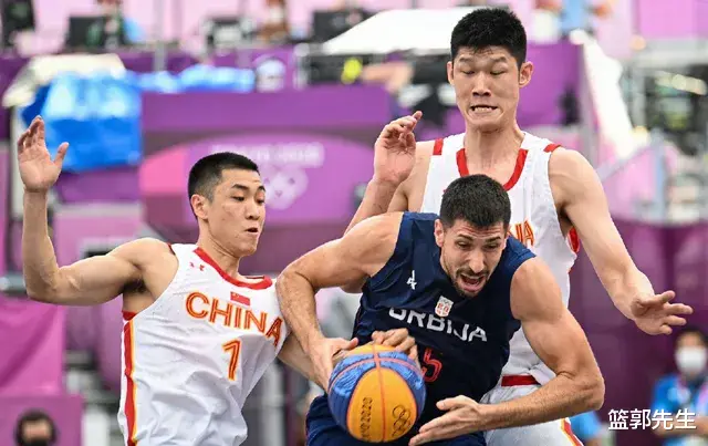 |两大国手支援，三人男篮为何不敌塞尔维亚？杨毅的分析一针见血