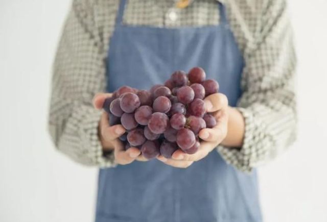 肝脏|肝不好不能吃葡萄?建议:想养护肝脏,这几种水果尽量少吃