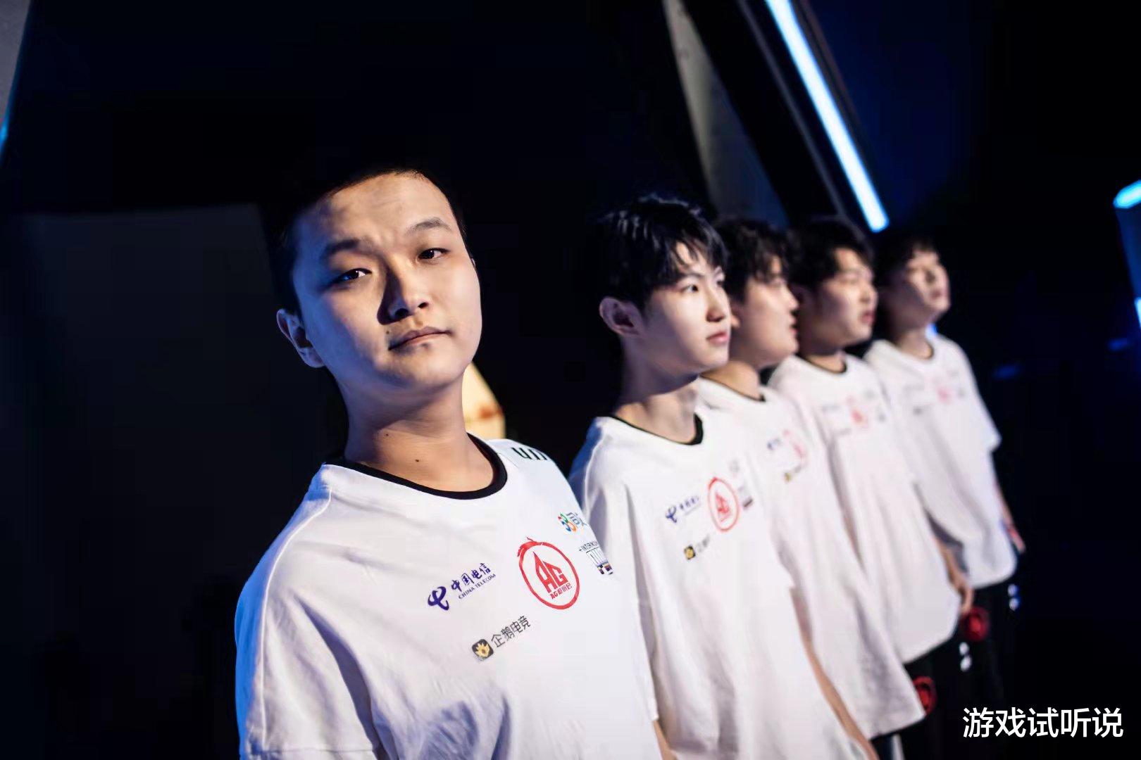 ag战队|AG菲菲太失望，亲临赛场看着队伍被eStar完虐，初晨和队伍有“仇”？