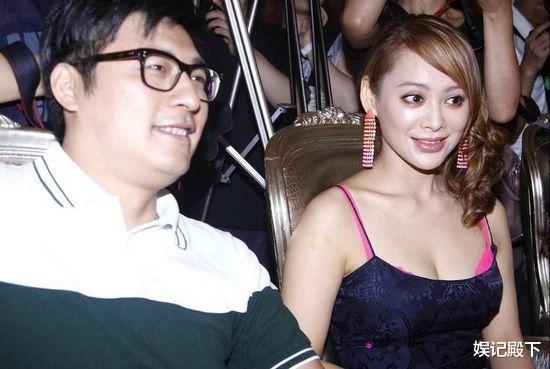 陈数|宁静十年前照片真的绝了，性感美艳似水蜜桃，把一旁王岳伦看呆了